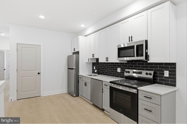 Building Photo - 2322 N 5th St