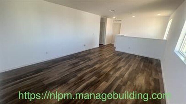 Building Photo - 13328 Hyacinth Ct