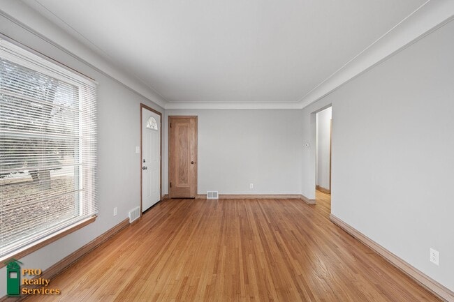 Building Photo - 4 Bedroom Home in Crystal