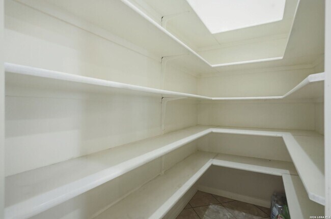 Building Photo - Spacious 5-Bedroom Home for Lease in Desirable Cibolo Location!