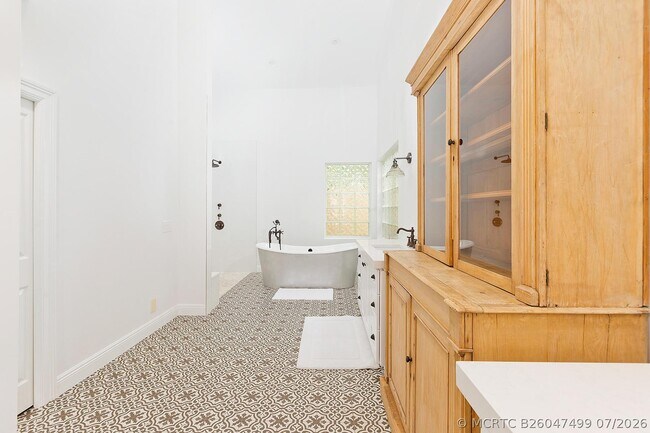 Building Photo - 2898 Polo Island Dr