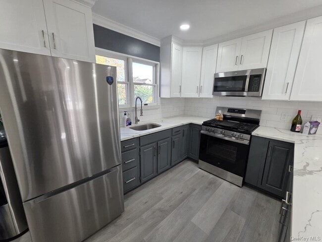 Building Photo - 113 Yoakum Ave