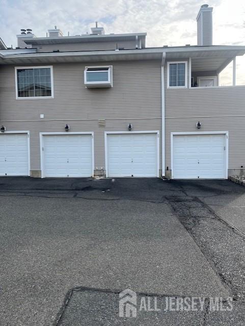 Building Photo - 35 Ashley Ct