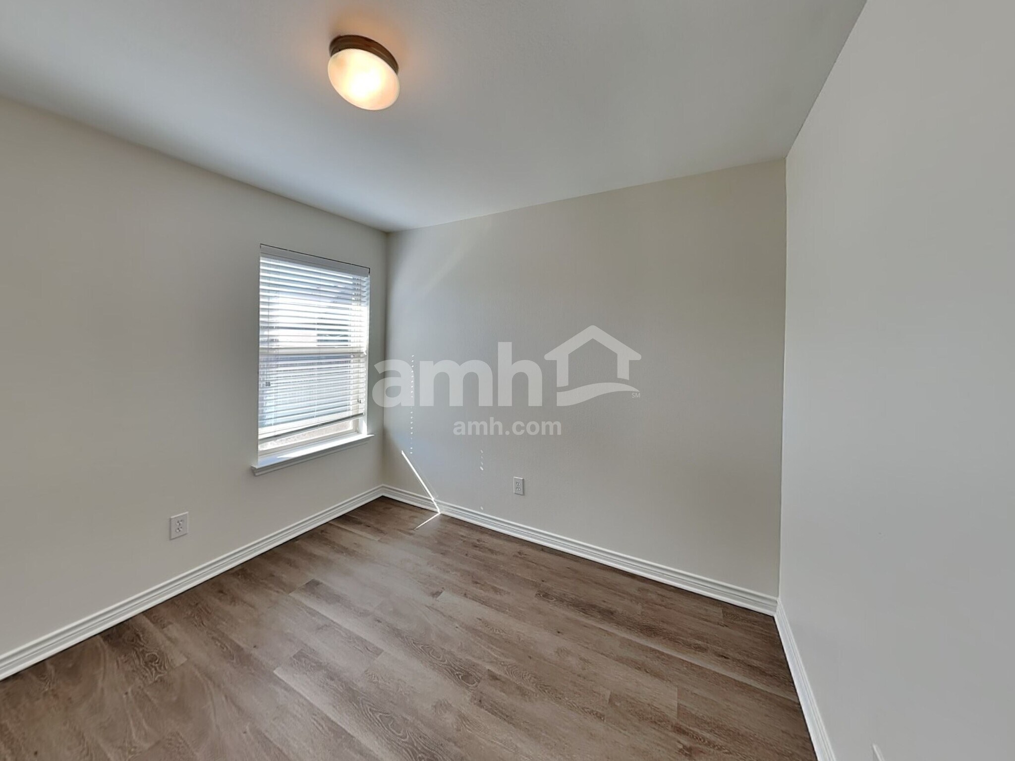 Building Photo - 429 Brookhollow Ln