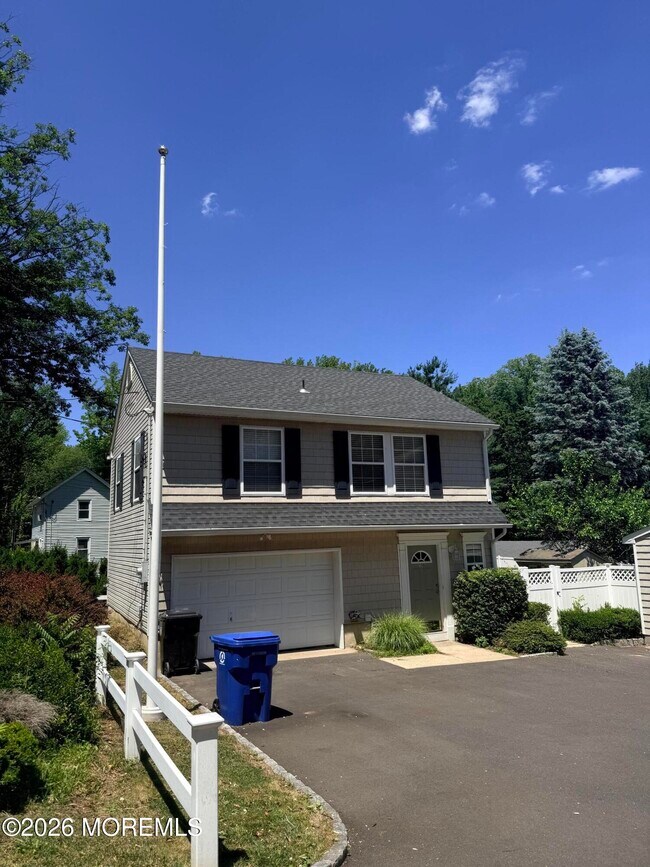 Building Photo - 150 Magnolia Ln