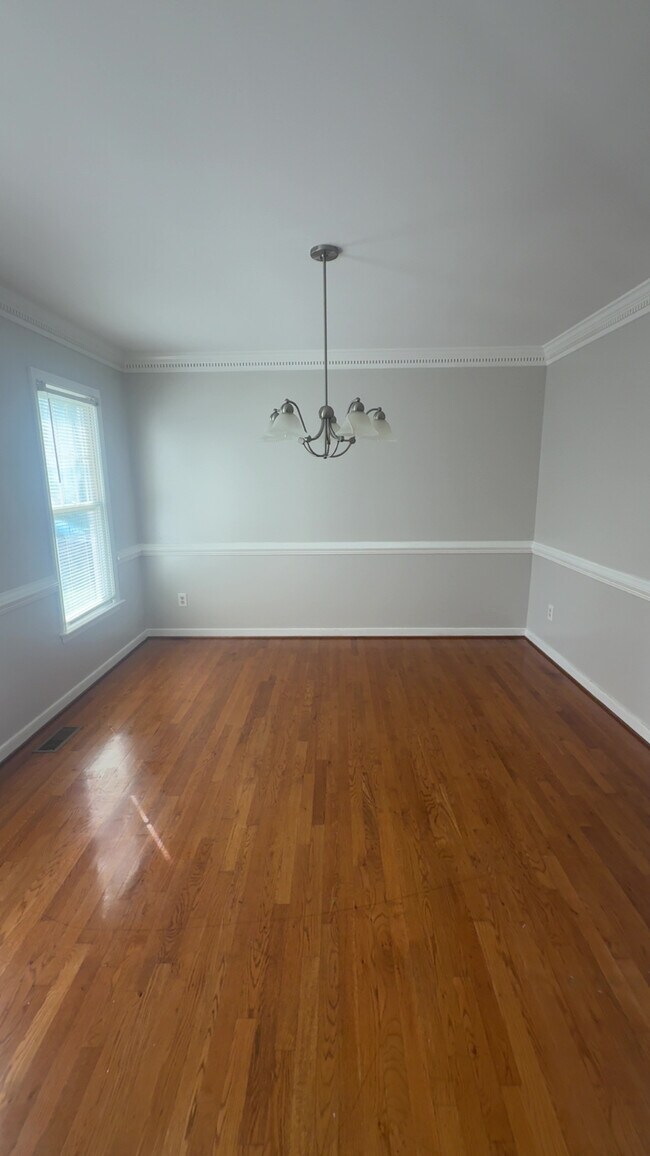 Building Photo - 9134 Fox Hill Race Ct