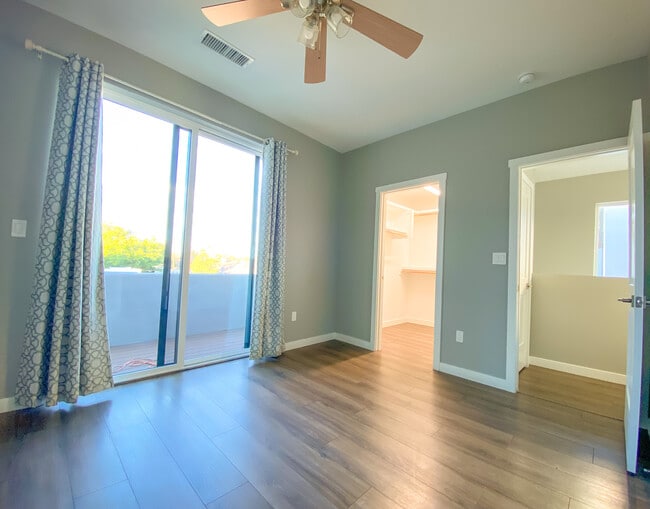 Building Photo - 844 Tijeras Ave NW