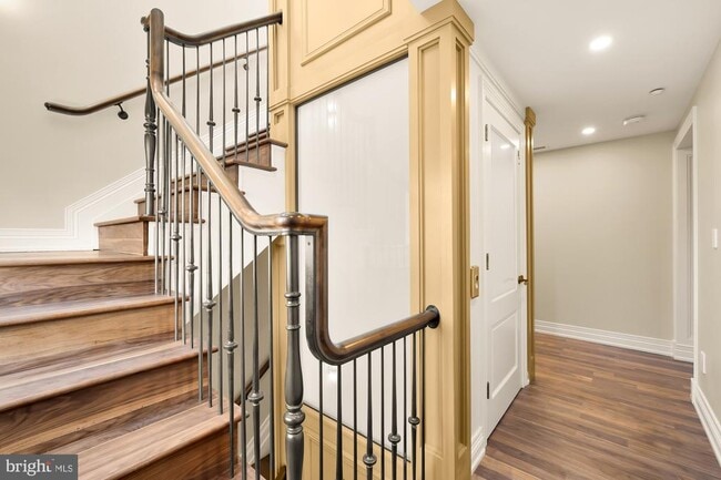 Building Photo - 622 Ponte Villas N