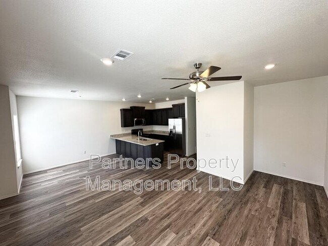 Building Photo - 779 S Amarillo Ave