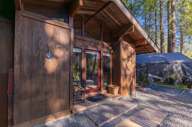 Building Photo - 22000 Timber Cove Rd