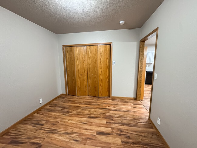 Building Photo - Theater Apartments Beulah