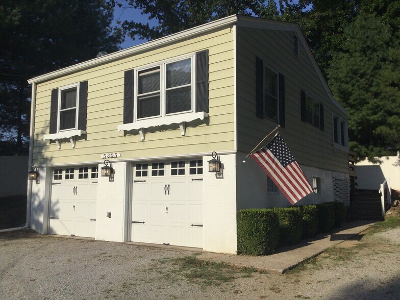 Primary Photo - 5305 Pierce Ln