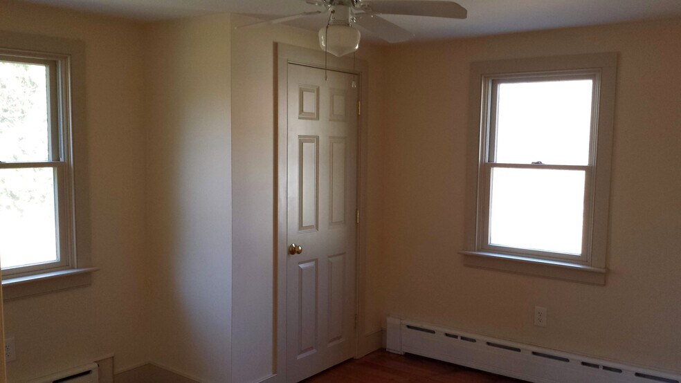 Building Photo - 63 Colebrook Rd