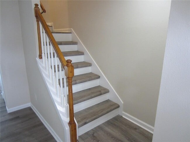 Building Photo - 4036 Oak Glenn Dr