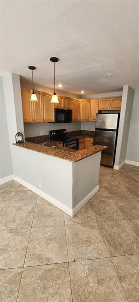 Primary Photo - 10926 Royal Palm Blvd