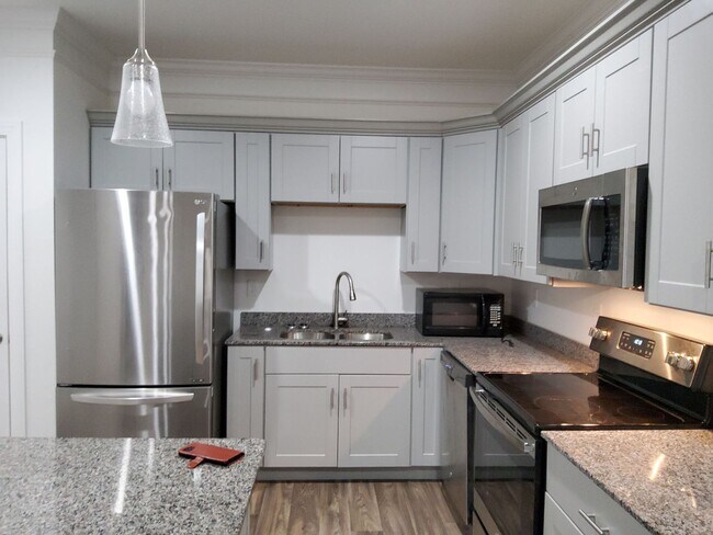 Building Photo - Patriot Palms Apartments