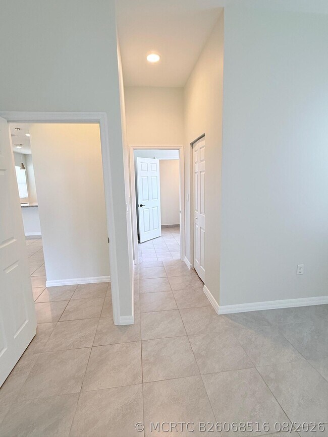 Building Photo - 5489 Soria Ave