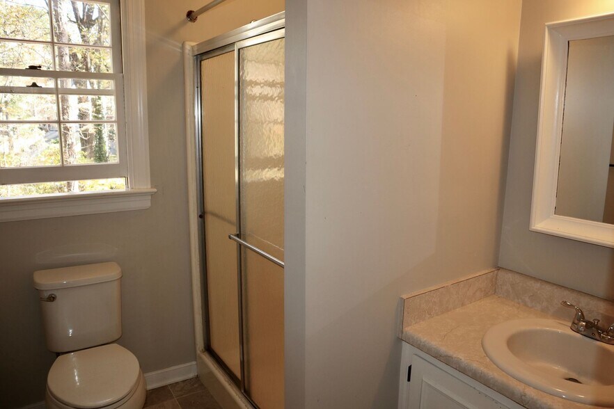 Building Photo - 3609 Nuttree Woods Dr