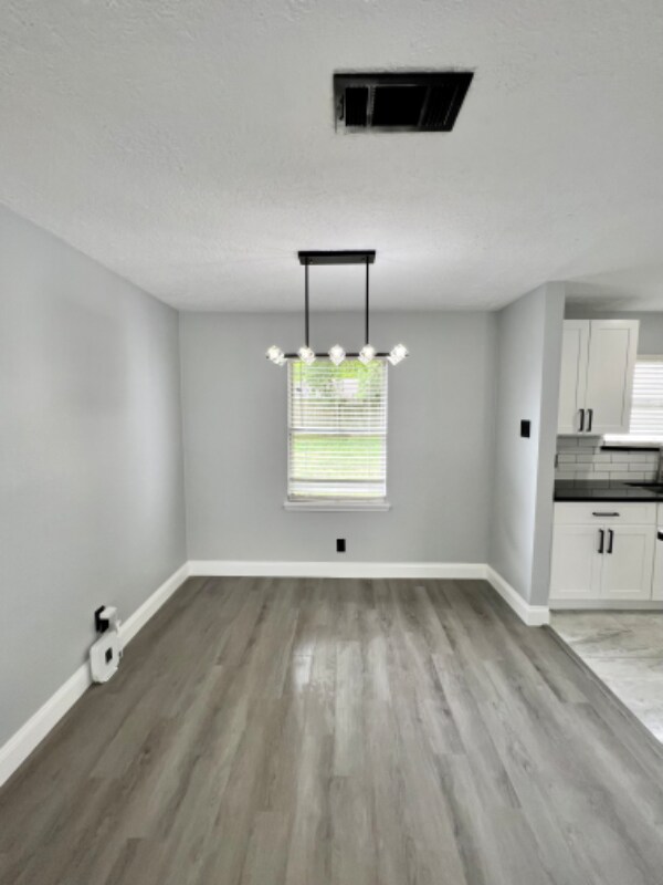 Building Photo - 5154 Balkin St