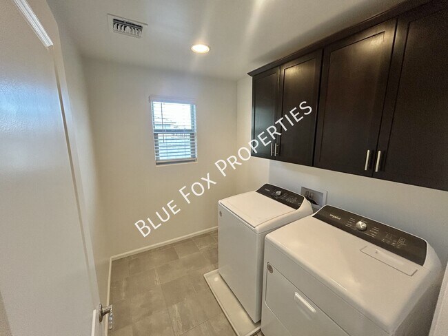 Building Photo - 6973 W Jadewood Ln