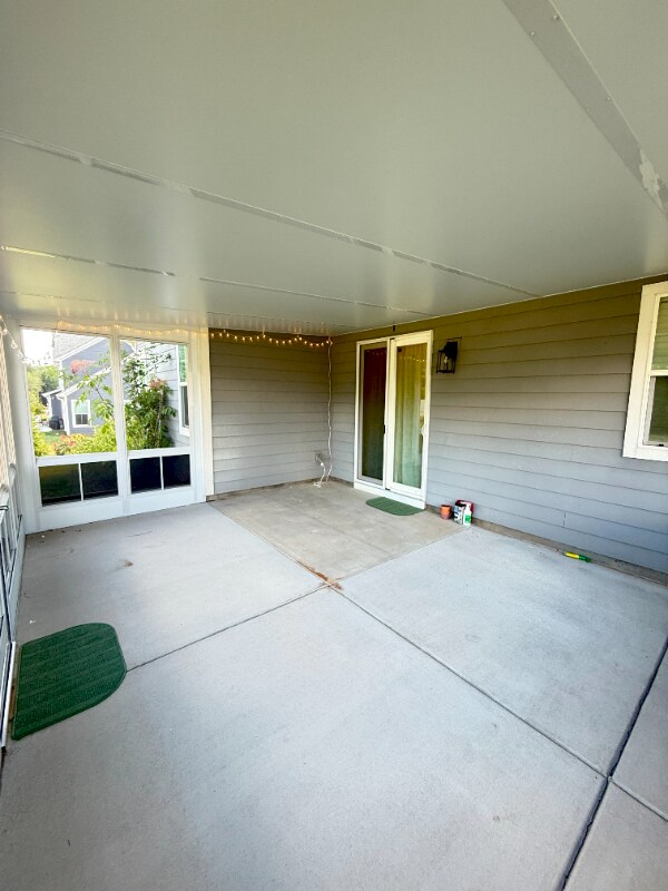 Building Photo - 155 Goldenrod Cir