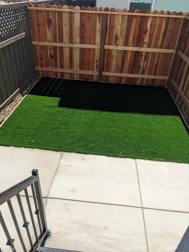 Building Photo - 2 br, 2 bath Townhome - 2995 Ellis Town Drive