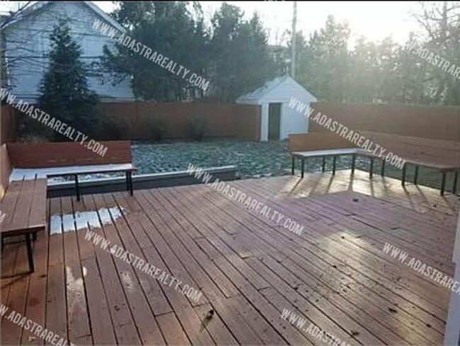 Building Photo - Amazing Brookside Home-Available in SEPTEM...