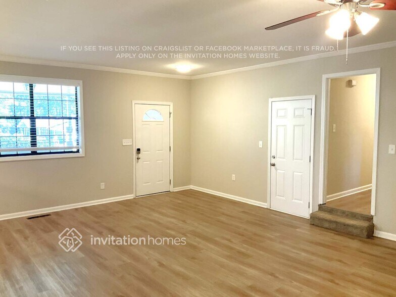 Building Photo - 2811 Dunwood Ln