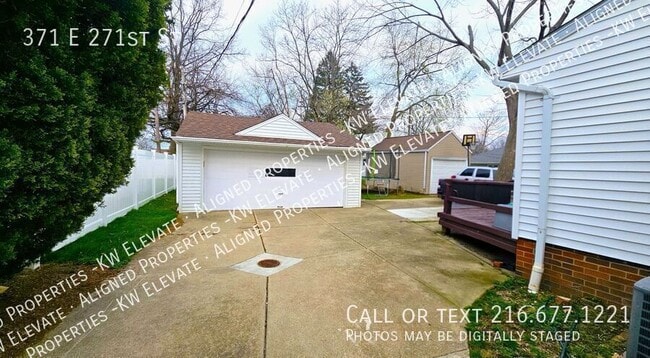 Building Photo - 371 E 271st St