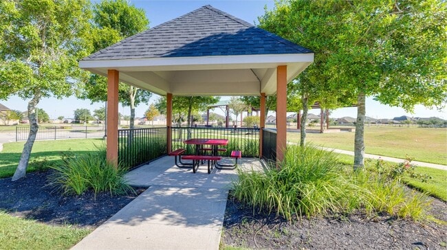 Building Photo - 2511 Night Emerald Dr