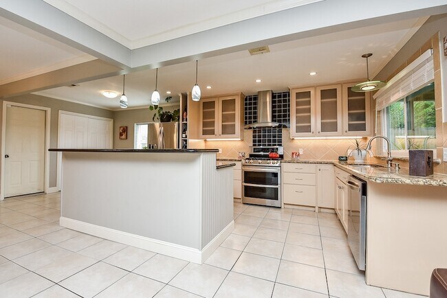 Building Photo - 1918 Quail Grove Ln