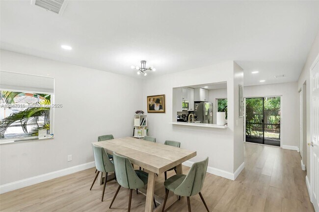 Building Photo - 6819 Sienna Club Pl