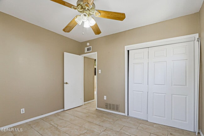 Building Photo - 408 Lesa Ln