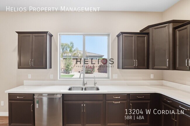 Building Photo - 13204 W Cordia Ln