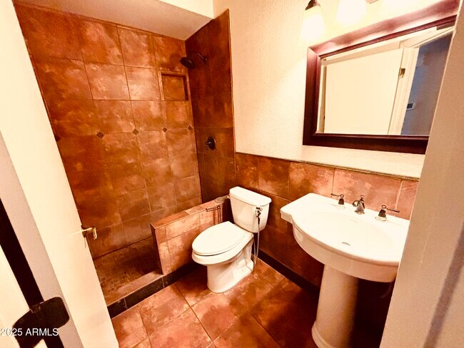 Building Photo - 3463 N Verano Ct
