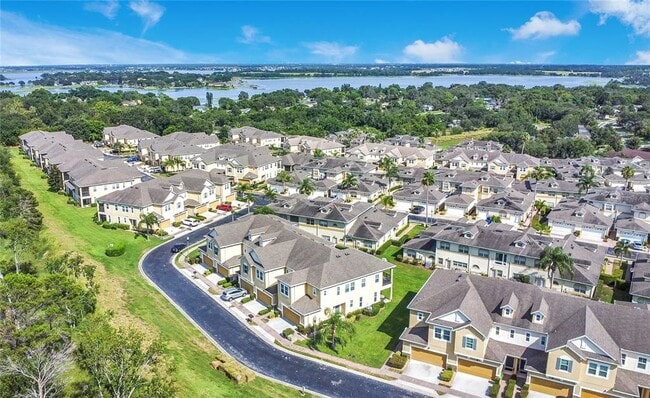 Building Photo - 13540 Fountainbleau Dr