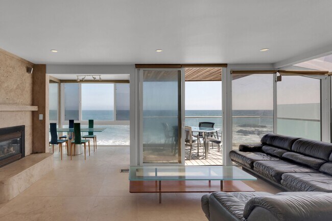 Primary Photo - 25234 Malibu Rd
