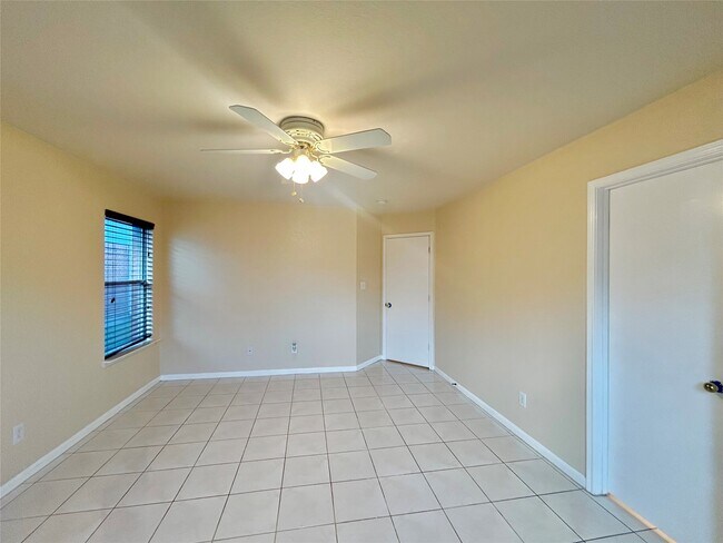 Building Photo - 15111 Falmouth Ave