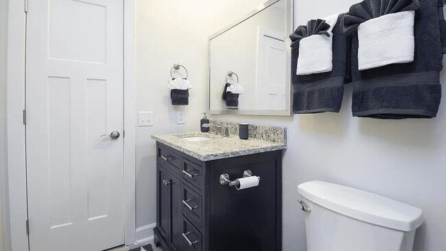 Building Photo - 251 Meeting St