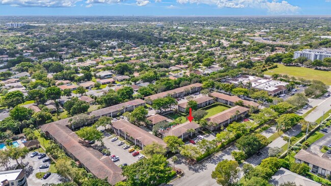 Building Photo - 8800 Royal Palm Blvd