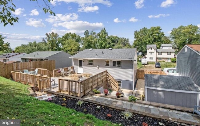 Building Photo - 6715 Valley Park Rd