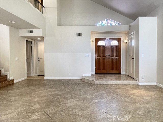 Building Photo - 2126 Sun Ridge Dr