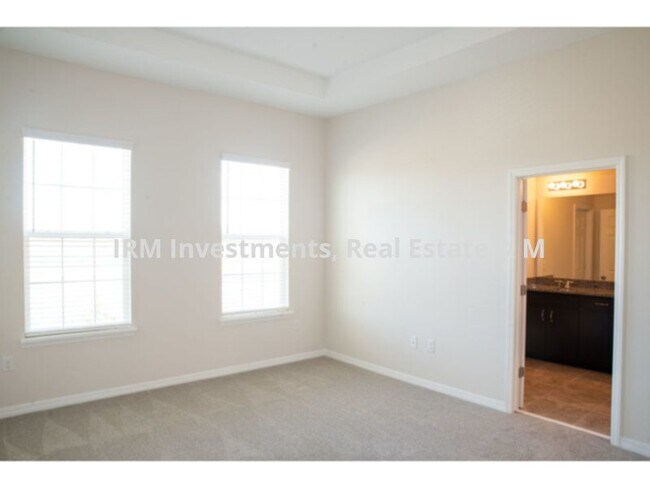 Building Photo - Brand New 3 bedroom townhome in Waterbrook