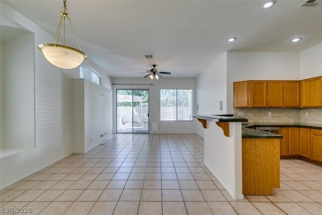 Building Photo - 254 Windsong Echo Dr