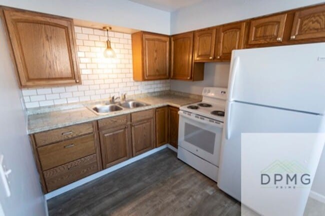 Building Photo - 2917 Harwick Dr