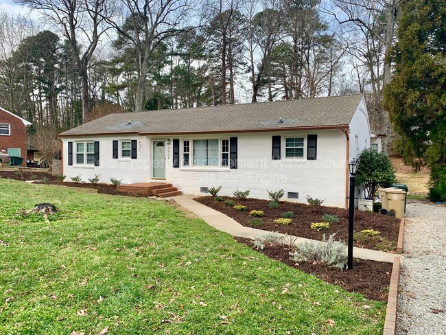 Building Photo - 3605 Cranston Rd