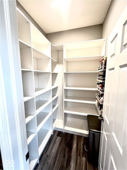 Building Photo - 315 Steeples Blvd