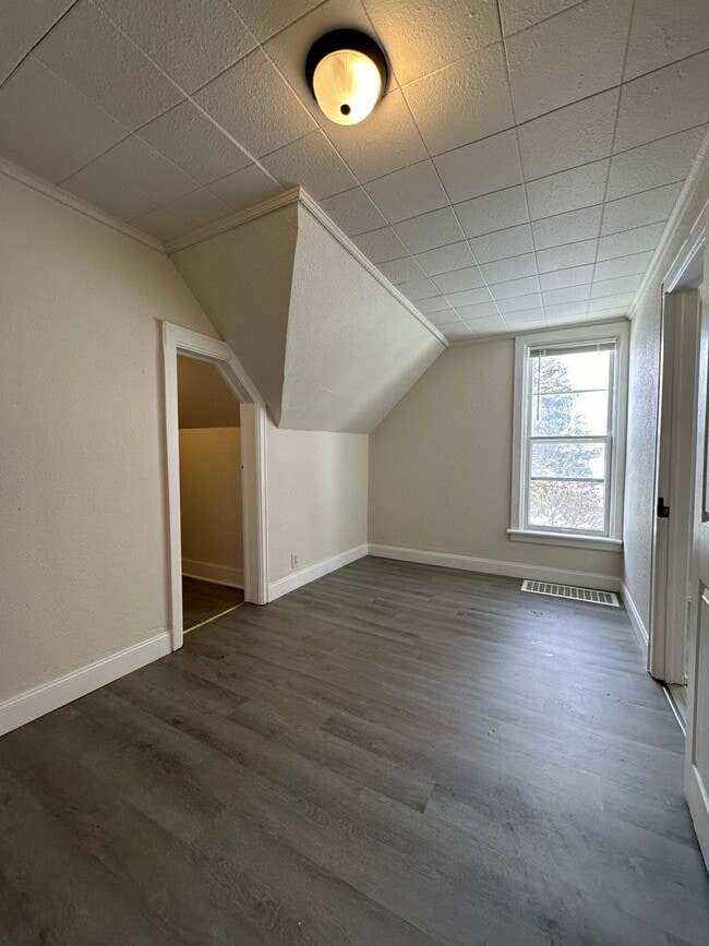 Building Photo - 1510 24th St