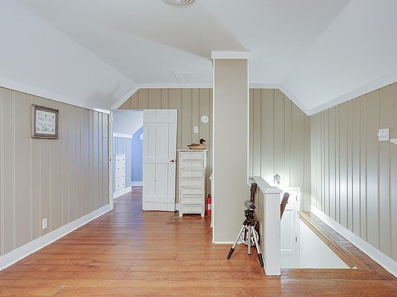 Primary Photo - "Charming 3-Bed Home with Granite Elegance...