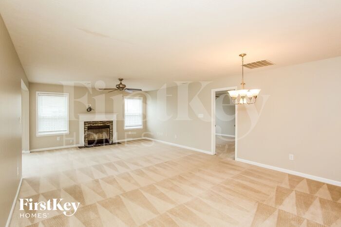 Building Photo - 12730 Old Pond Rd